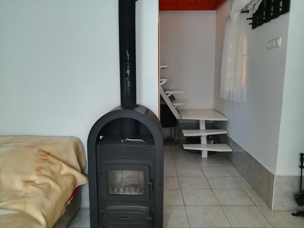 Tiszavirag Vendeghaz Villa Szeged Exteriör bild