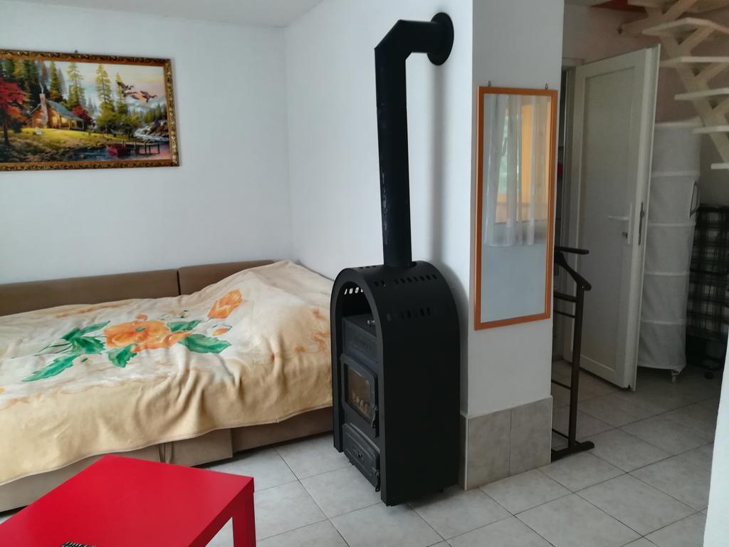 Tiszavirag Vendeghaz Villa Szeged Exteriör bild