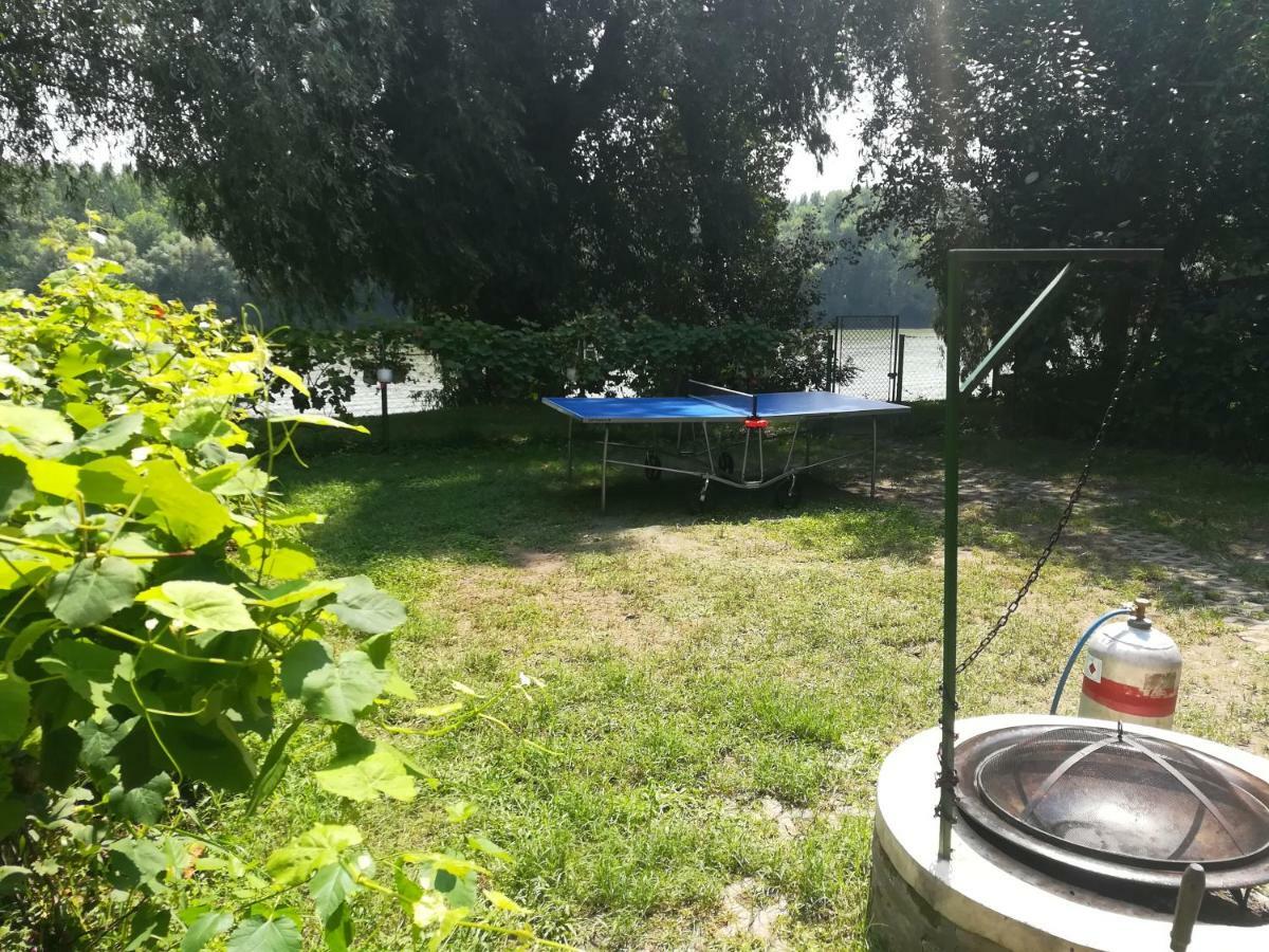 Tiszavirag Vendeghaz Villa Szeged Exteriör bild